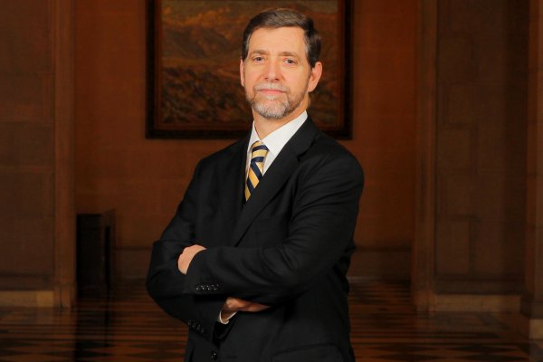 <p>Se abre la carrera por la presidencia: el Senado aprueba nominación de Joaquín Vial como nuevo consejero del CFA</p>
