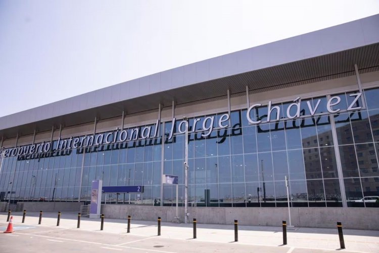 <p>Perú evalúa que Aeropuerto Jorge Chávez trabaje con dos terminales, pero advierten que la solución "tomará años"</p>