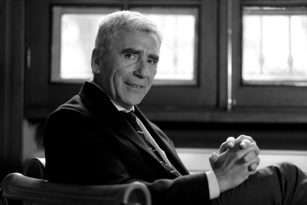 Carlos Peña: “El gran problema de la derecha es que cree que ya ganó”