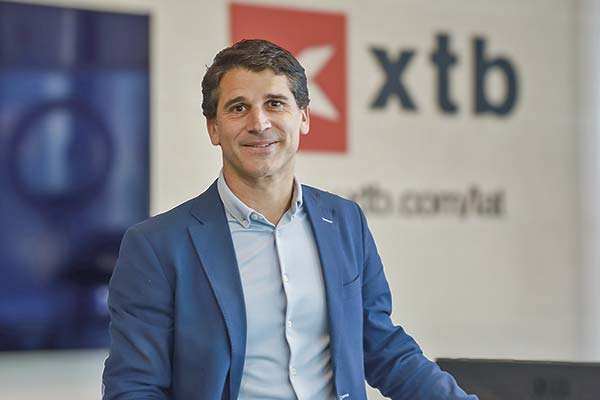 Venta de acciones y fondos cotizados en bolsa: los planes de XTB tras obtener la licencia de agencia de valores