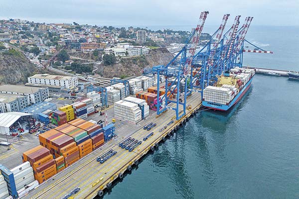 Chile resiste ruido de la guerra comercial y cierra el primer semestre con alza de exportaciones
