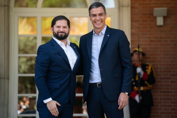 Boric recibirá en Santiago a sus pares de Brasil, España, Colombia y Uruguay en "cumbre del progresismo"