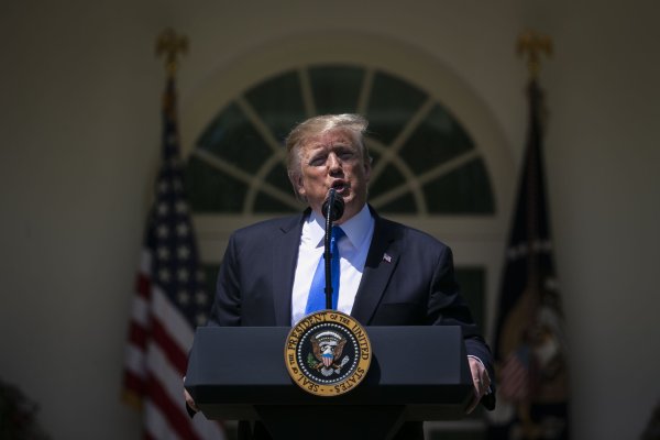 Abbe Lowell, abogado estrella de Washington, advierte que Trump está llevando al límite al sistema judicial de EEUU