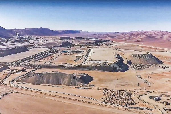 Fijan fecha clave para futuro de Minera Sierra Atacama en medio de acusación que apunta a exdueño