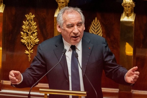 ¿Vale la pena? Francia planea eliminar dos feriados nacionales para tratar de contener el desbocado déficit fiscal