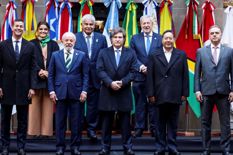 <p>Bruselas busca apaciguar a París para lograr aprobación de acuerdo con el Mercosur</p>