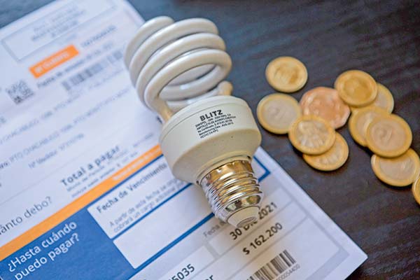 <p>Casi 300 mil hogares postulan al subsidio eléctrico, aunque Congreso aún no aprueba ampliación del beneficio</p>