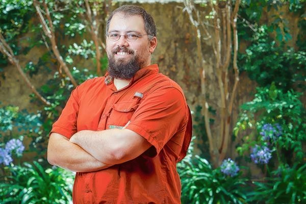 <p>Pablo Ortúzar y la carrera presidencial: “Tengo una confianza metafísica en la capacidad suicida de la derecha”</p>