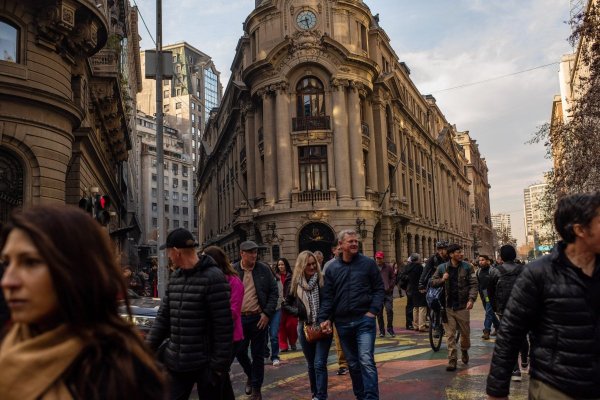 Diferenciales de bonos chilenos van rumbo a un mínimo de 15 años por la perspectiva de triunfo de una candidatura más amigable con el mercado en las presidenciales