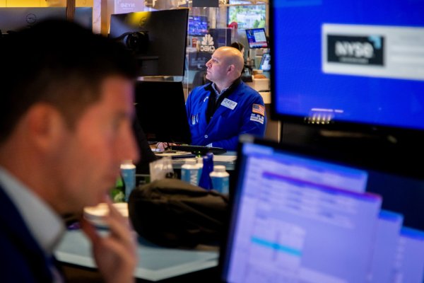 Encuesta de BofA: gestores de fondos de inversión se vuelcan por el mercado accionario chileno