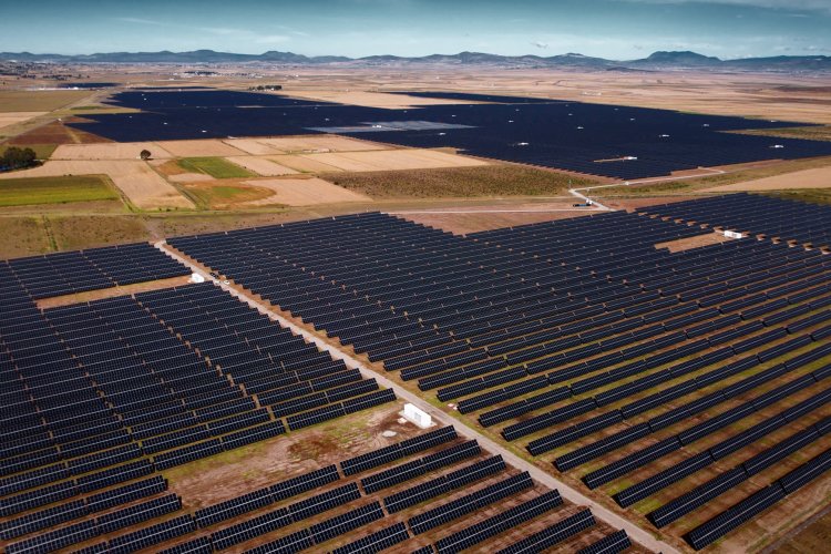 <p>Enel Colombia invertirá US$ 100 millones en la construcción de los parques solares Guayepo III y Atlántico</p>