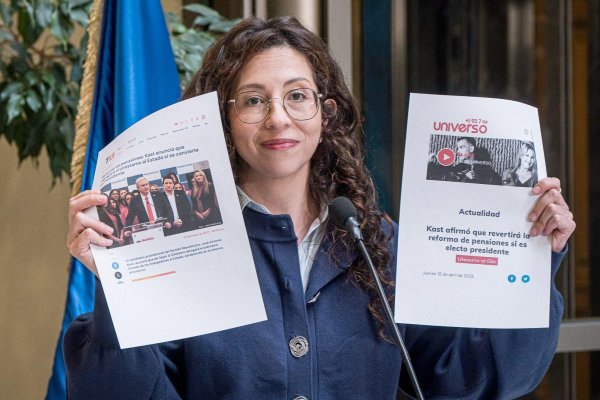 <p>Diputada Yeomans (FA) responde a Kast por la campaña “Te amo PGU”: “Su verdadero amor son las AFP”</p>