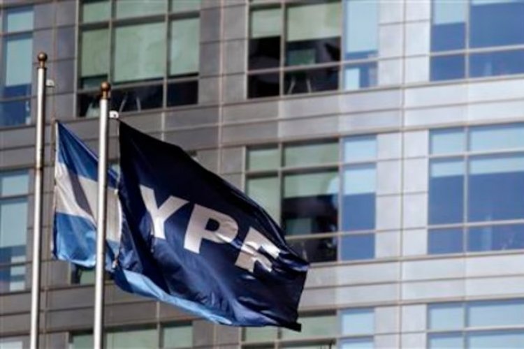 <p>YPF venderá el 50% de su unidad agroindustrial para centrarse en Vaca Muerta y la exportación de GNL</p>