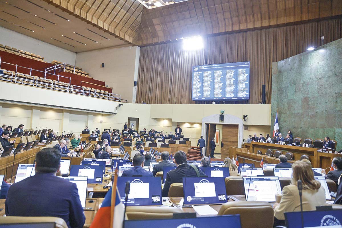<p>La Cámara de Diputados aprobó la iniciativa con 57 votos a favor y 40 en contra.</p>