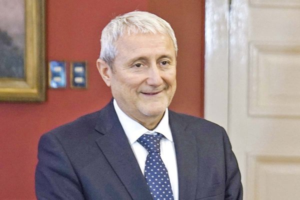 <p>Aldo Valle, ministro de Ciencia, Tecnología, Conocimiento e Innovación.</p>