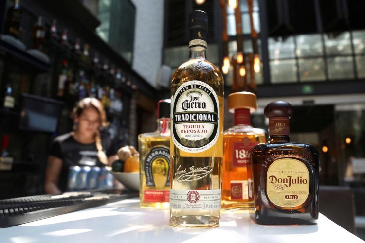 <p>Fabricante mexicano de tequila, José Cuervo, cuadruplica su beneficio en el segundo trimestre: acción sube 18%</p>