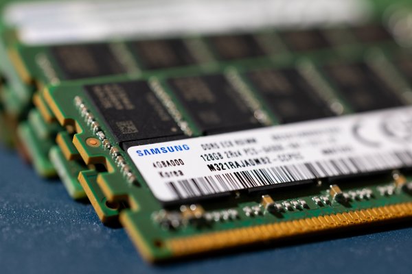 Tesla y Samsung firman un acuerdo de suministro de chips por US$ 16.500 millones, según Musk