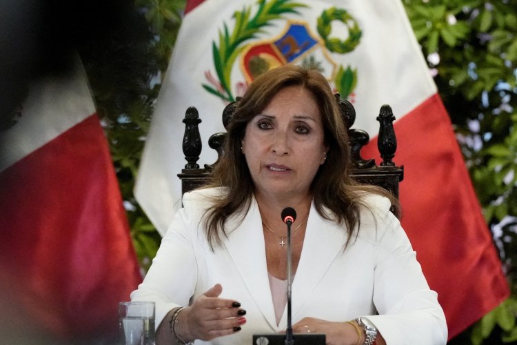 <p>Presidenta de Perú anuncia una serie de inversiones para su último año de gestión, en medio de baja de popularidad</p>