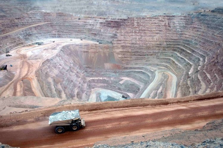 <p>Minera Southern Copper valora apertura del Gobierno de Perú a la inversión privada y el soporte de las comunidades locales</p>
