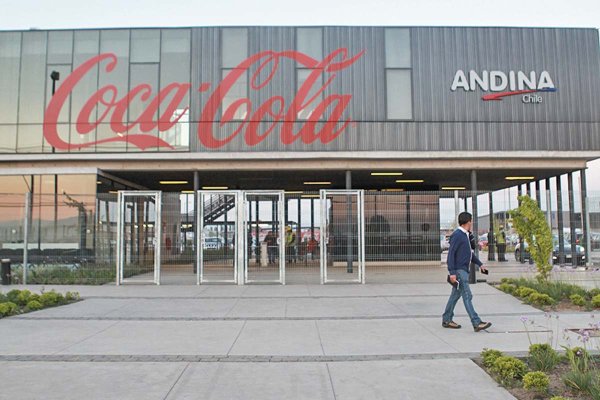 Ganancias trimestrales de Coca-Cola Andina suben fuertemente impulsadas por Argentina