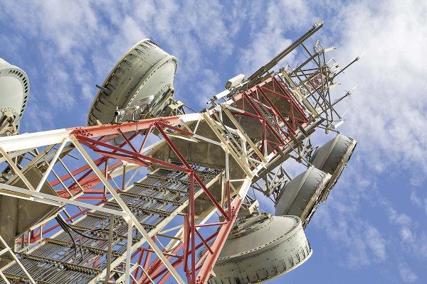 El 75% de las empresas de telecomunicaciones de Iberoamérica proyecta acelerar la inversión en IA y la automatización este año