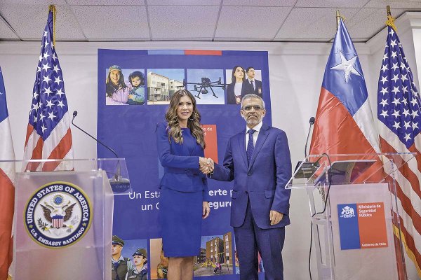 Secretaria de Seguridad Nacional de Estados Unidos asegura que Chile se mantendrá en el programa visa waiver
