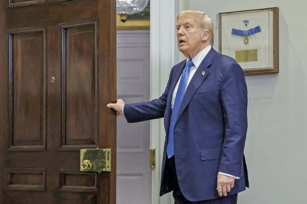 Trump opta por el realismo y excluye al cobre refinado del arancel del 50%, pero revisará su estatus en 2026
