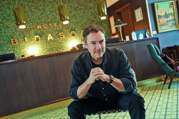 A la familia Sanz el hotel Bidasoa le quedó chico