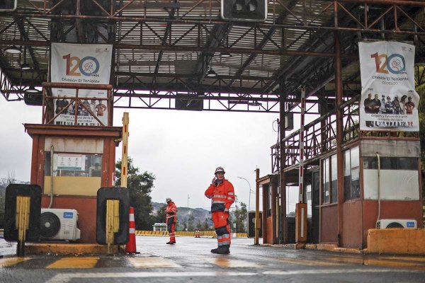 El Teniente: las ocho interrogantes tras la peor tragedia minera del siglo en Chile