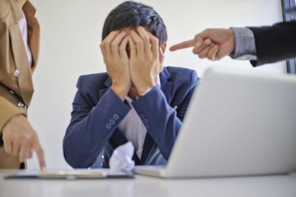 <p>Ley Karin: DT publica nuevo dictamen y aclara que trabajadores sí pueden desistir de sus denuncias</p>