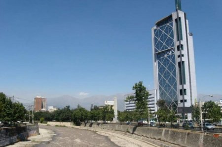 Telefónica busca firmar acuerdo de venta en Chile antes de fin de año y unas seis empresas habrían mostrado interés