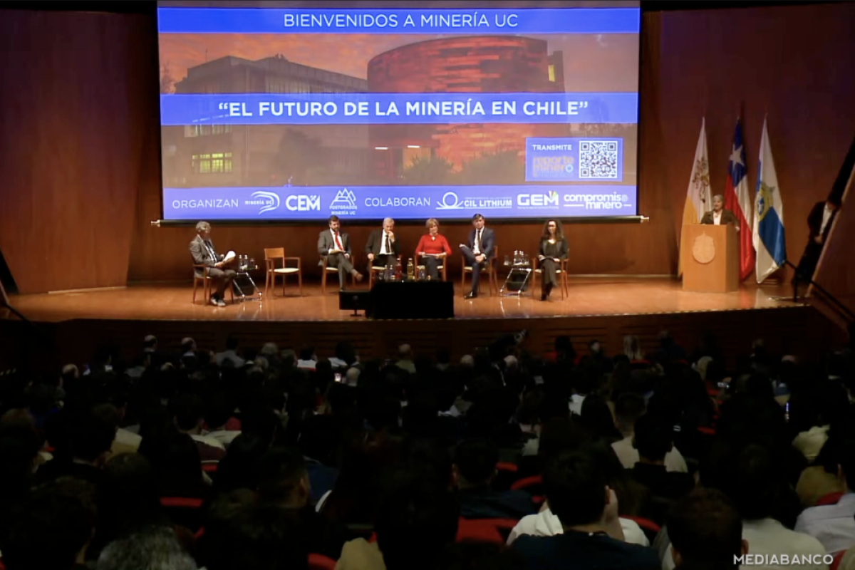 Ahora en DF | Así fue la presentación de Kast, Matthei, Kaiser, Parisi y Jara en conversatorio presidencial sobre minería