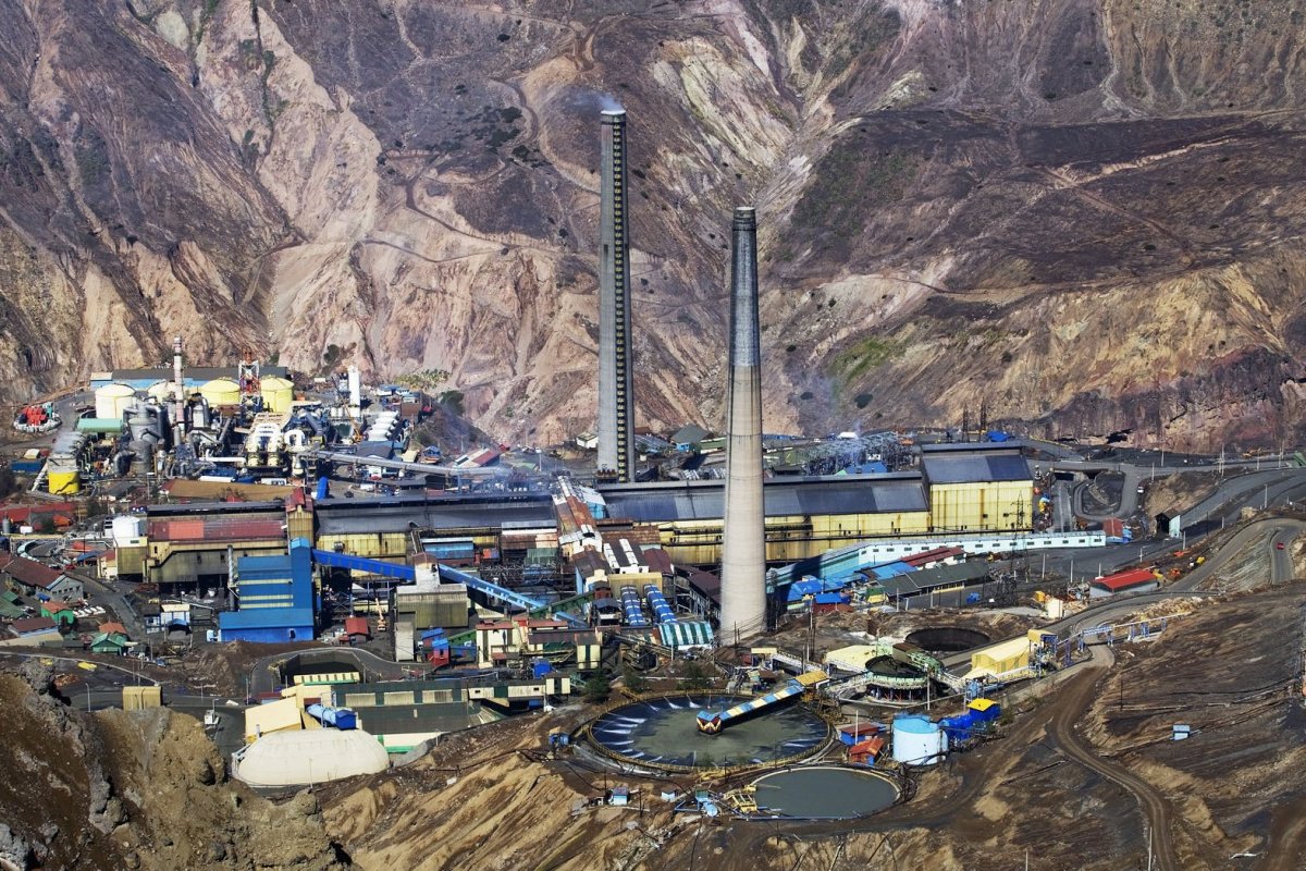 <p>Accidente de El Teniente habría sido causado por la actividad minera y no por la naturaleza, dice fuente a Bloomberg</p>