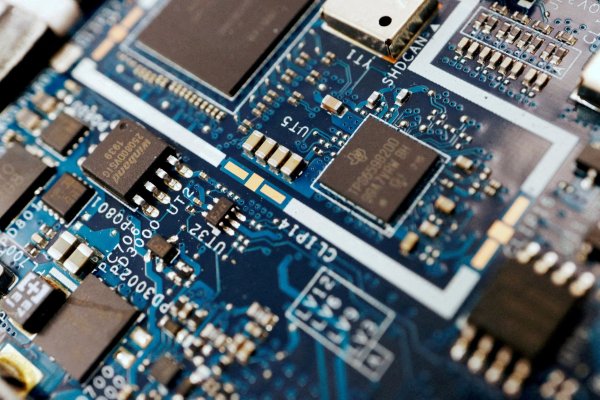China quiere que EEUU relaje controles a exportación de chips de IA para acuerdo comercial