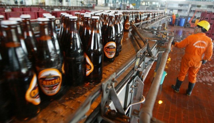 <p>¿Qué es Backus, la mayor cervecera de Perú que cedió sus acciones de agua San Mateo al Grupo Gloria?</p>
