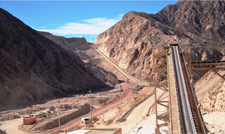 Mina de oro argentina Gualcamayo espera entrar al régimen de inversiones de Milei para destrabar US$ 665 millones