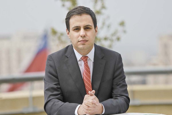 Cristóbal Gamboni se une a la CPC como nuevo director de Políticas Públicas