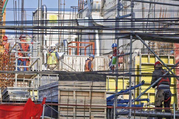 La mitad de la población en Chile tiene un ingreso igual o menor a $ 611.162 al mes