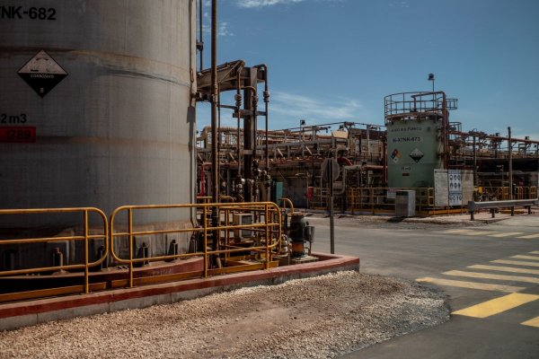 Investigan incidente en planta de litio La Negra de Albemarle cerca de Antofagasta que no dejó heridos
