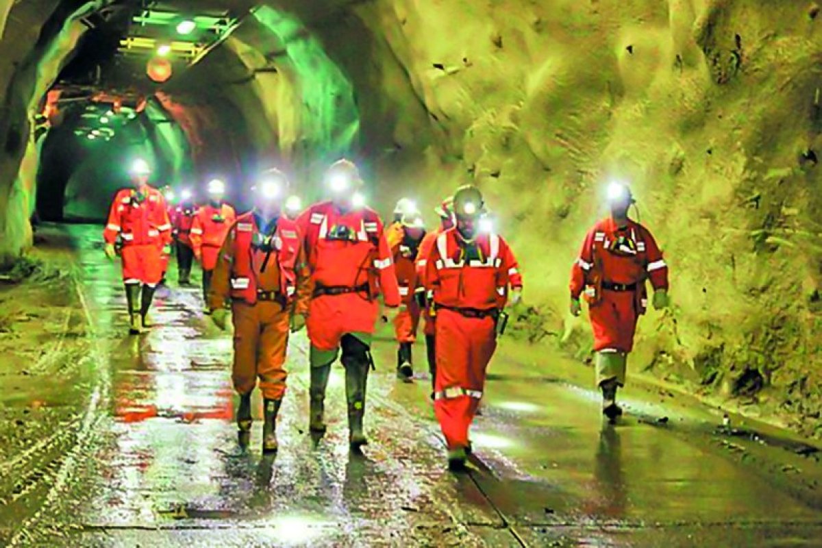 <p>Codelco estima que el fatal accidente de El Teniente provocó pérdidas por hasta US$300 millones</p>