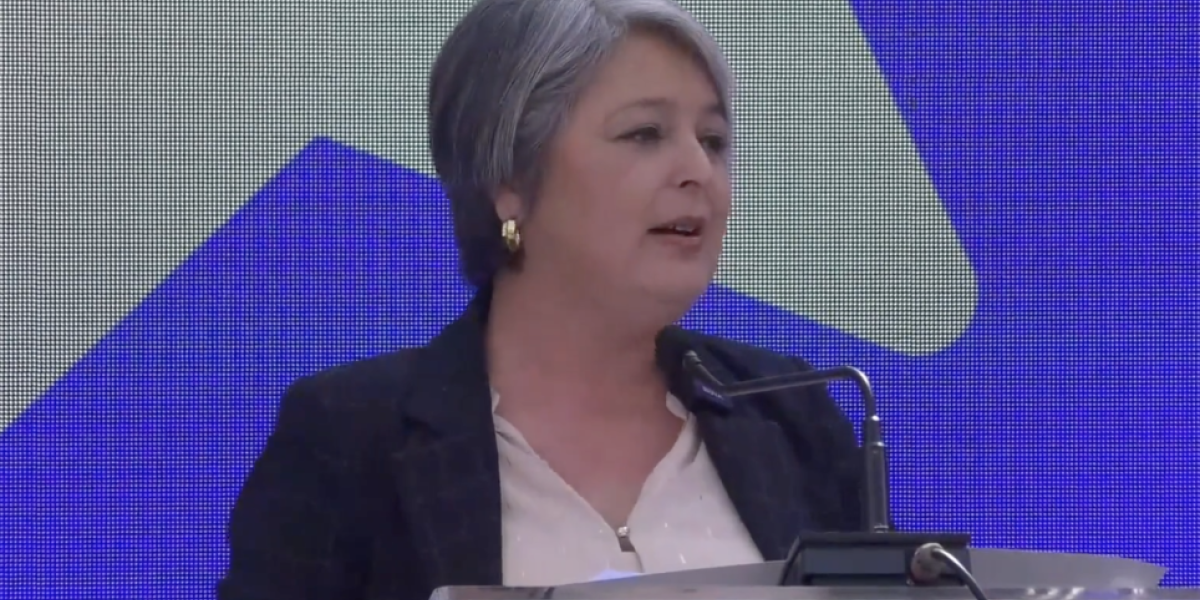 <p>Ahora en DF | Jara da inicio a nueva etapa de su campaña: asistirá menos a debates para partir con gira nacional</p>