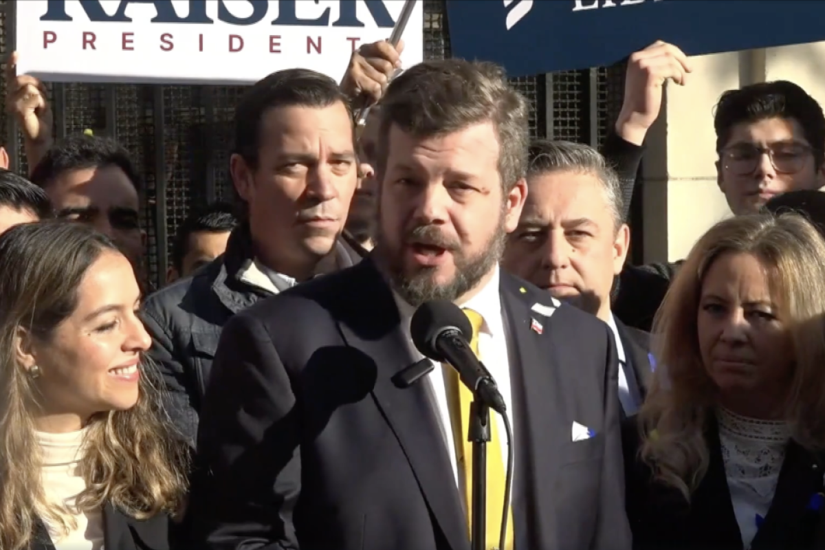 Ahora en DF | Johannes Kaiser inscribe su candidatura presidencial en el Servel
