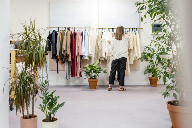 <p>Chilena Frogmi lanza herramienta de IA para reducir pérdidas operativas en el retail físico</p>