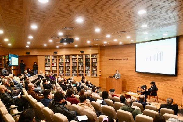 Jefe económico de Jara ratifica que no habrá reforma tributaria en su eventual Gobierno y que priorizará reasignaciones de gasto