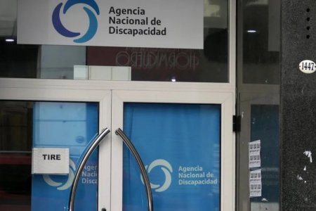 Allanan sedes de la droguería Suizo Argentina y la Agencia Nacional de Discapacidad por el escándalo que salpica a Milei