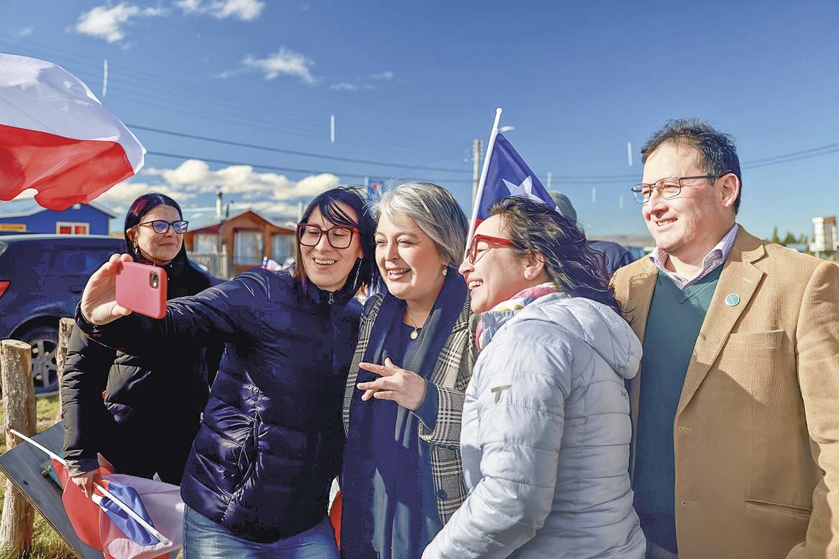 <p>Jeannette Jara, candidata presidencial del oficialismo, en actividades de campaña. </p>