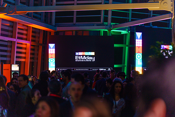 Evento Lanzamiento ETM en Sky Costanera