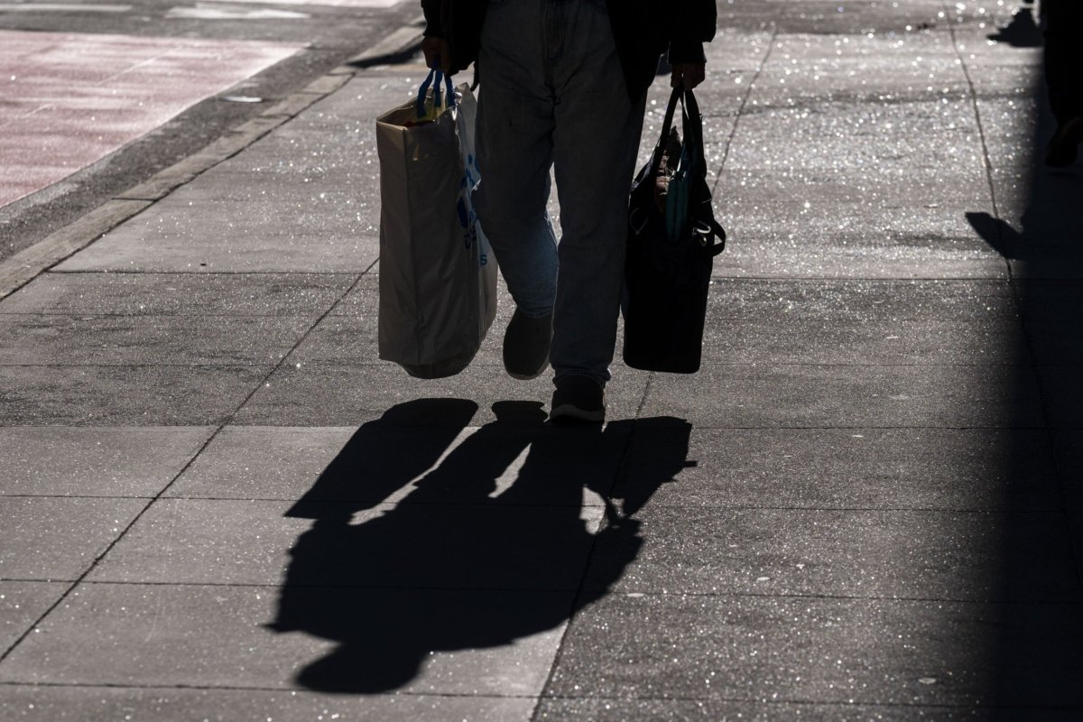 <p>IPC en agosto sorprende y no registra variación: inflación anual se modera a un 4%</p>
