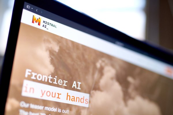 ASML invierte US$ 1.500 millones en la francesa Mistral AI