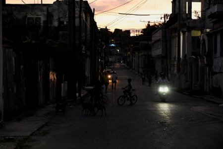 Cuba comienza a restaurar suministro de electricidad tras nuevo apagón general